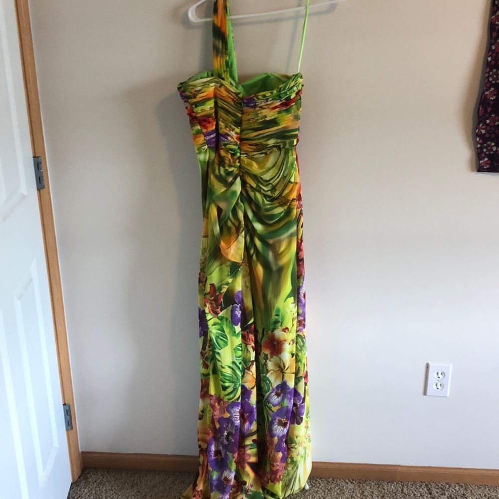 Colorful Dress - Picture 4 of 5